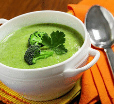 Крем-суп из брокколи  и кешью — веганский рецепт 