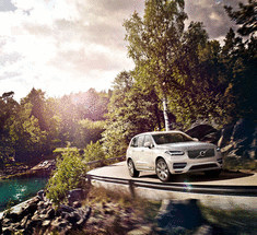 Volvo представила мощный и экологичный гибридный внедорожник
