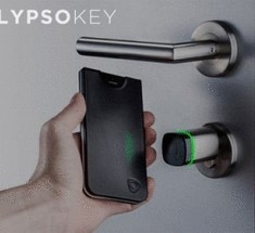 Чехол который открывает дверь