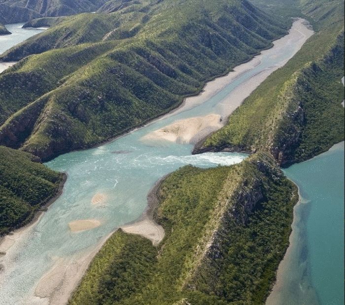 Горизонтальные водопады бухты Талбот