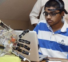 15-летний подросток создал робота-руку, управляемую силой мысли