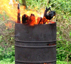 Садовая печь для сжигания мусора на даче