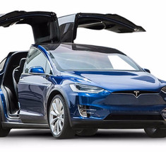 Электромобили Tesla Model X стали почти вдвое надёжнее
