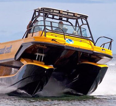 Эта лодка оснащена невероятной системой подвески