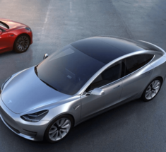 Tesla разработала электрический люк для освещения салона автомобилей