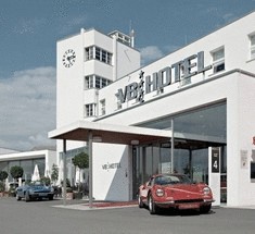Отель V8 для поклонников автомобилей