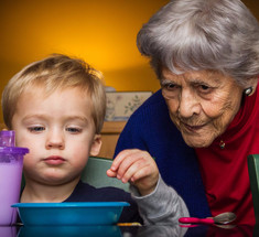 Почему бабушки вмешиваются: 2 варианта развития событий