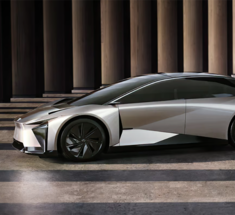 Электромобили Lexus следующего поколения будут самостоятельно ездить по заводу для сборки