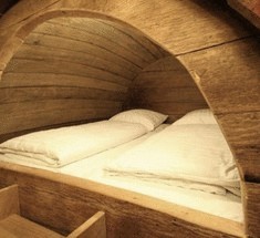  Bed Beer - кровать-бочка для любителей пива в немецком отеле   