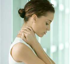 9 упражнений из китайской медицины для снятия боли в шее