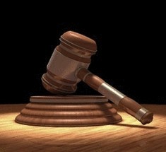 За что мужчина подал в суд на Бога?