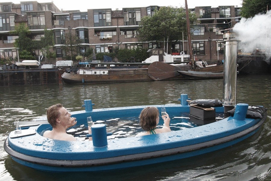 бассейн из лодки