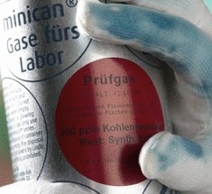 Созданы перчатки, которые предупреждают о токсинах