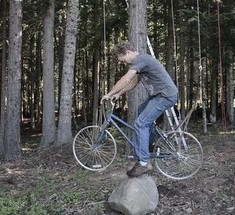 Немец сделал из старого велосипеда лифт на педалях