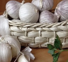 Чеснок обеззараживает продукты питания