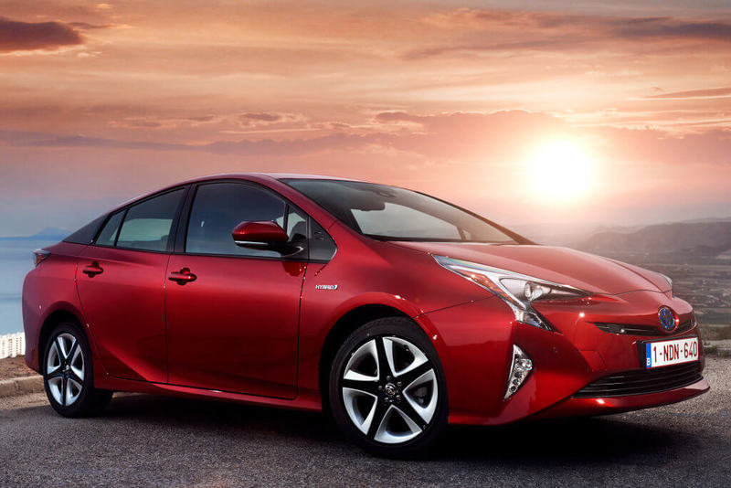 Экологичные авто: Toyota Prius