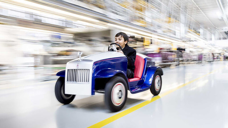 Rolls-Royce построил крошечный электрокар