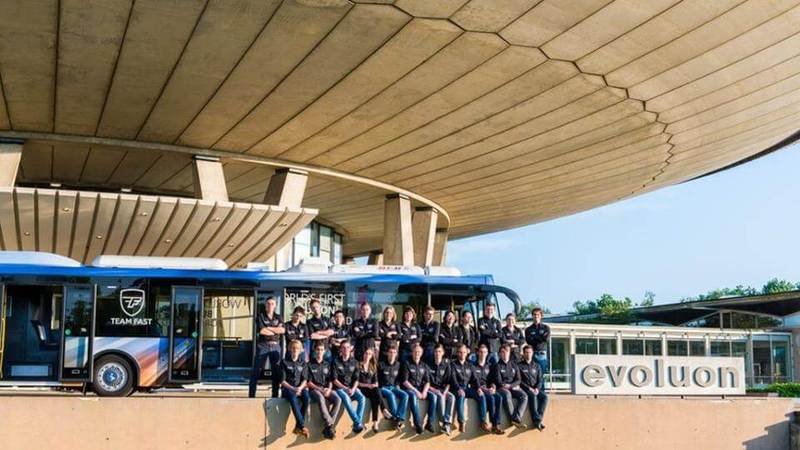 Голландские студенты запустили автобус на муравьиной кислоте