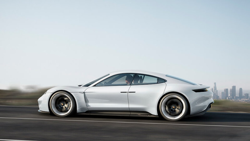 Первый электрокар Porsche будет стоить, как «Панамера»