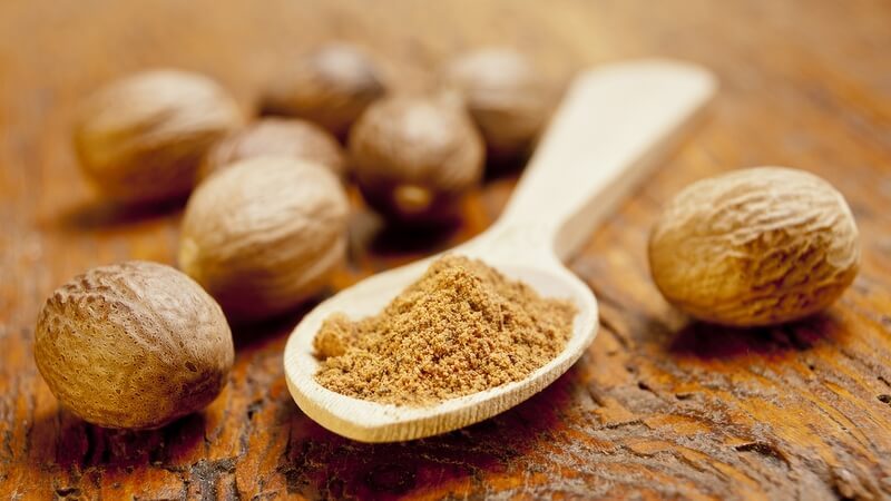 Аюрведа: мускатный орех — целебные свойства и рецепты