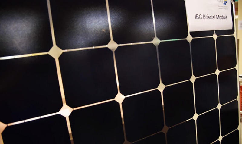 Создан первый в мире полноразмерный двусторонний IBC-солнечный модуль