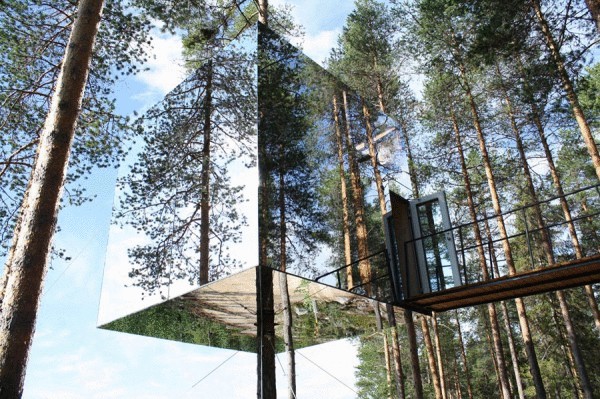 Treehotel — зеркальный домик на дереве