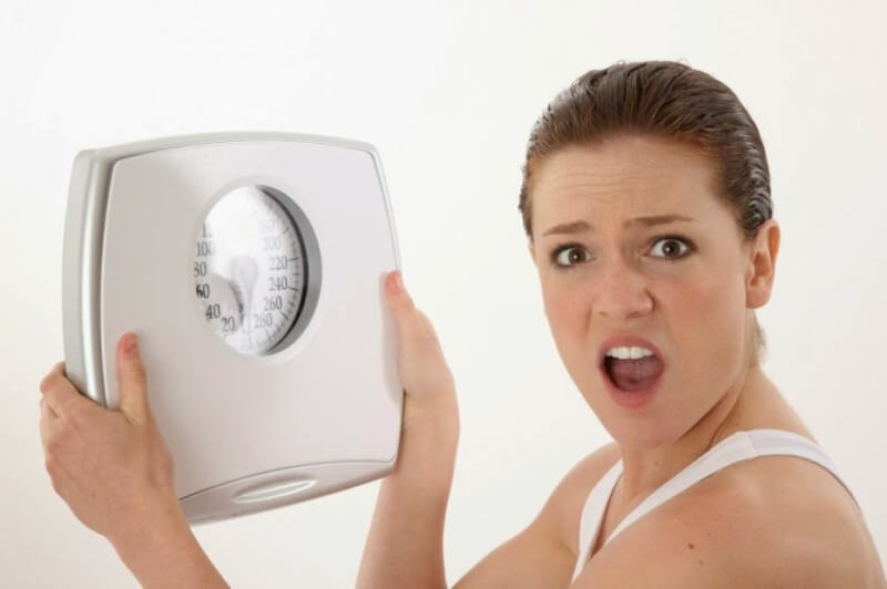 5 неожиданных факторов, прибавляющих вам килограммы