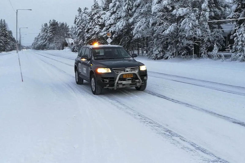 Финский автомобиль-робот бросает вызов снегу и льду