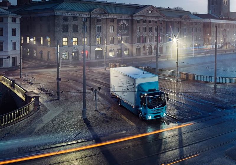 Представлен первый электрический грузовик Volvo