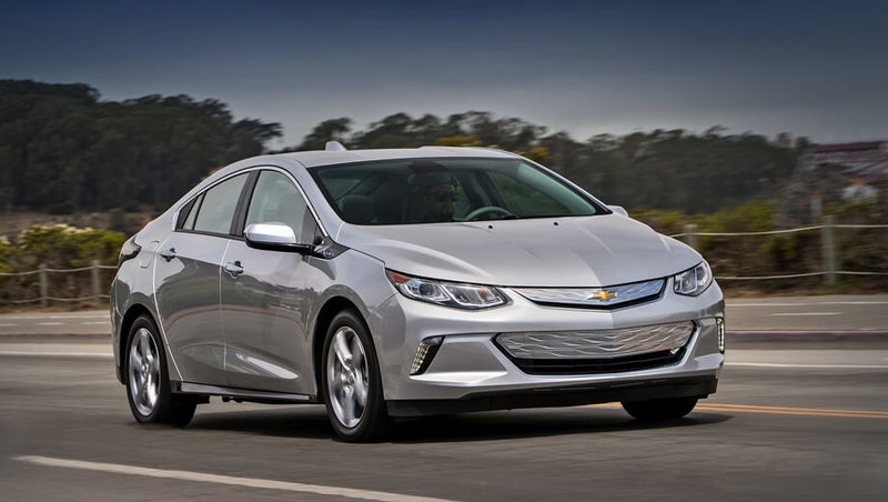 После обновления гибрид Chevrolet Volt стал удобнее