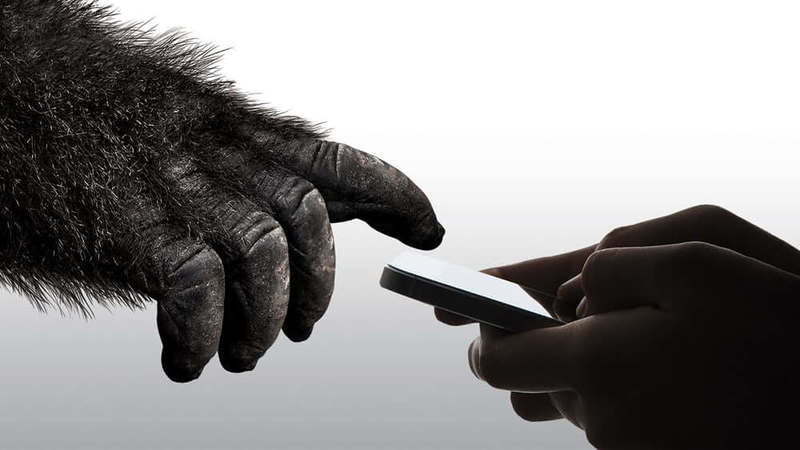 Новая версия Gorilla Glass стала в два раза прочнее