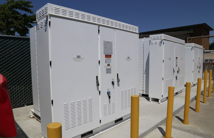В Калифорнии газовые электростанции заменят на накопители энергии Тесла