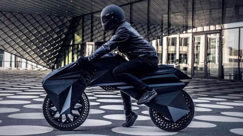 Nera — первый в мире электромотоцикл, целиком напечатанный на 3D-принтере