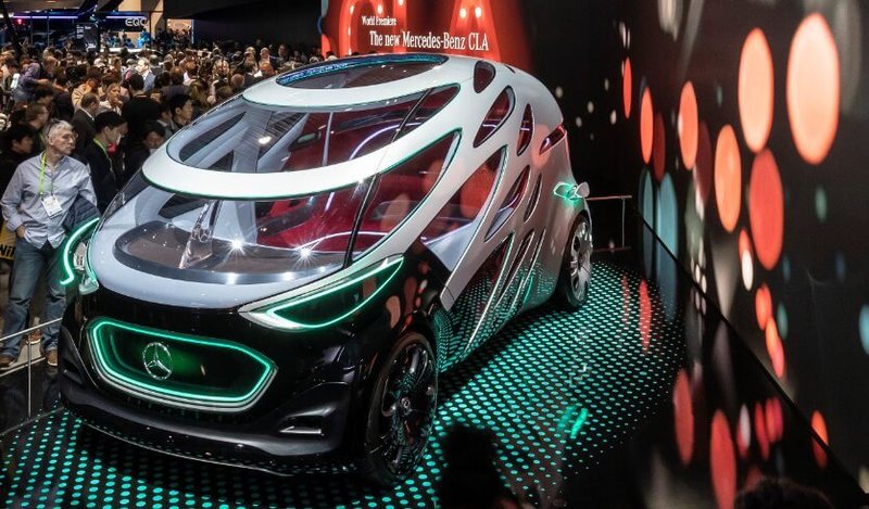 На CES 2019 Mercedes показал беспилотный микроавтобус и обновленный CLA Coupe