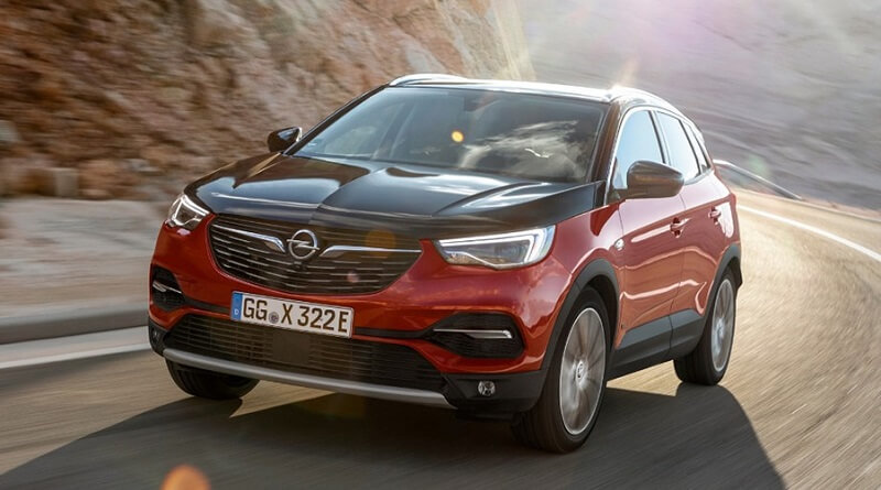 Легковой Opel для РФ стал подключаемым гибридом