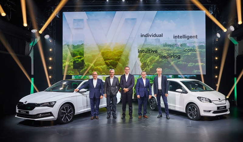 Škoda представила первые электрический и гибридный автомобили под новым брендом iV