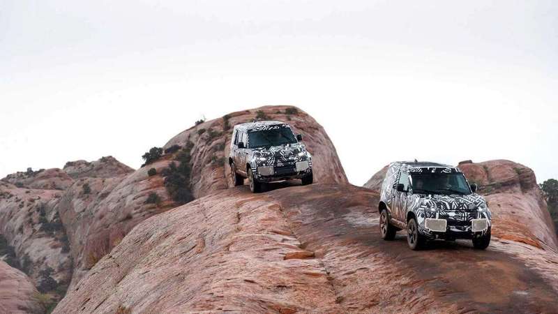 Новый Land Rover Defender получит мягкую гибридную силовую установку