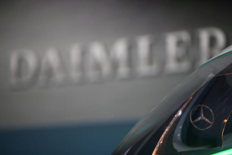 Daimler и Bosch получили разрешение на тестирование сервиса автономной парковки