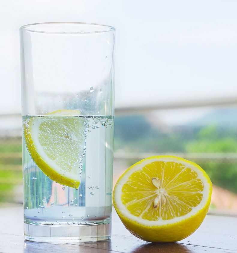 7 убедительных причин пить теплую воду натощак