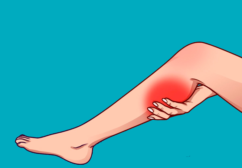 Судороги в ногах: причины и простые способы лечения
