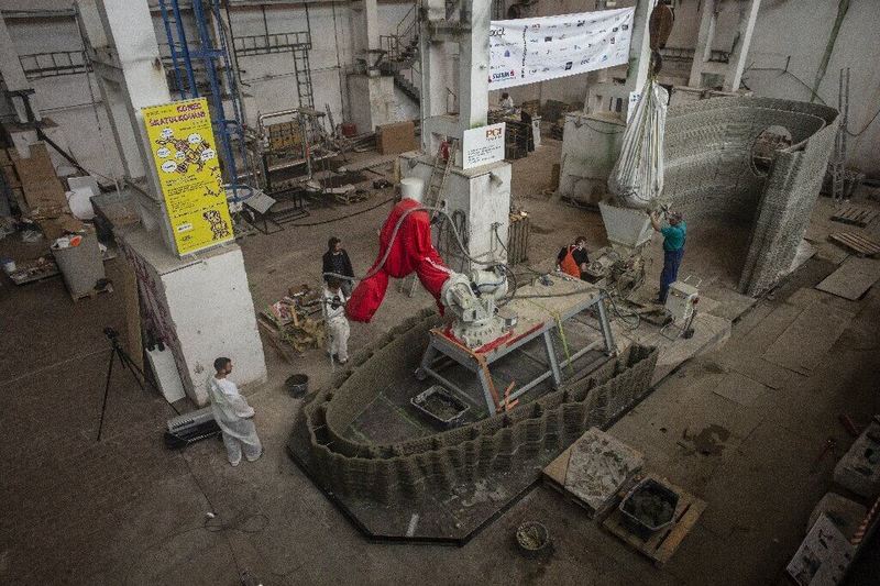 Чешский скульптор создает 3D-печатный плавучий дом