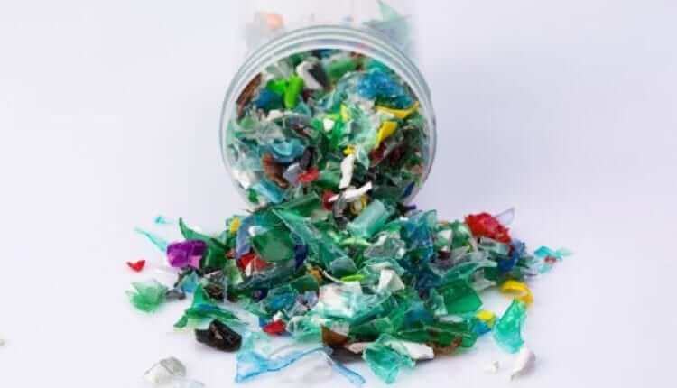 Переработка ПЭТ: Carbios перерабатывает пластик в рекордно короткие сроки