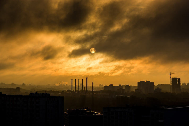 Исследования показывают, что загрязнение воздуха приводит к увеличению потребления электроэнергии