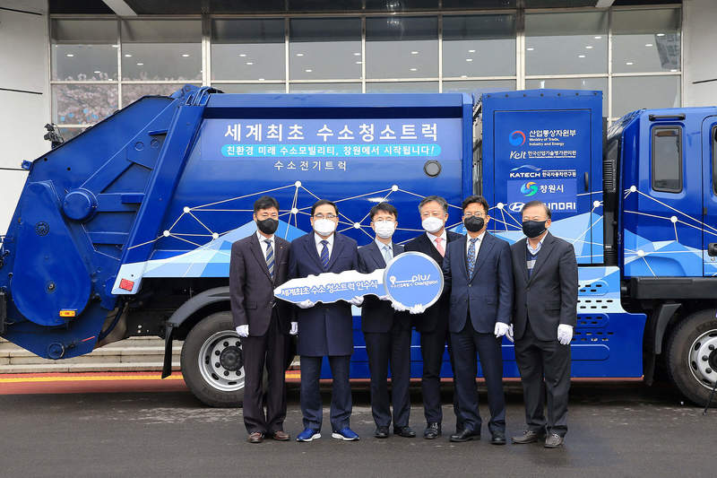 Первый в Южной Корее мусоровоз на топливных элементах