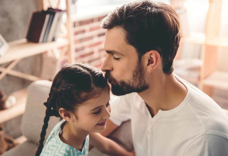 Как отношения с отцом могут разрушить жизнь дочери