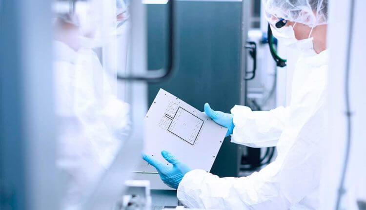 Porsche создает совместное предприятие с Customcells по производству аккумуляторов