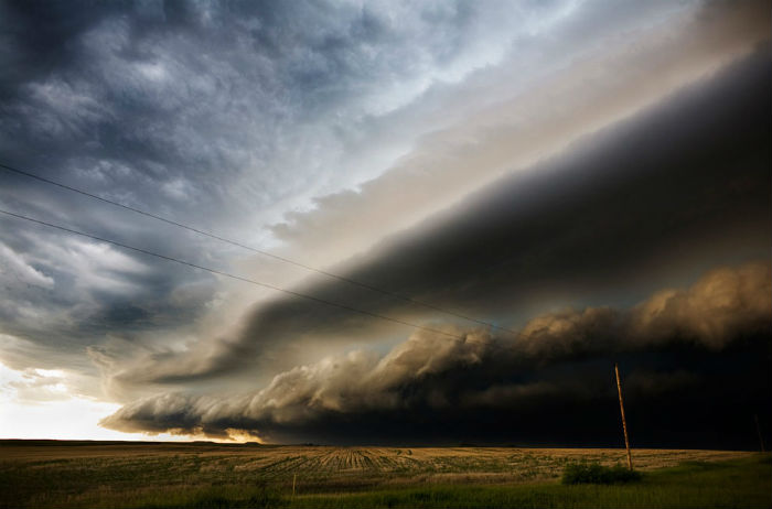«Большое облако»: серия захватывающих фотографий предгрозового неба  