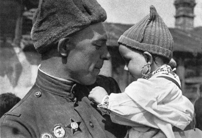 30 знаменитых снимков Великой Отечественной войны
